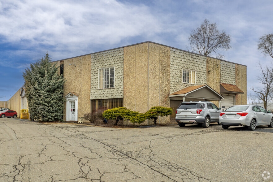 100 Industrial Blvd, Stockertown, PA for lease - Primary Photo - Image 1 of 5