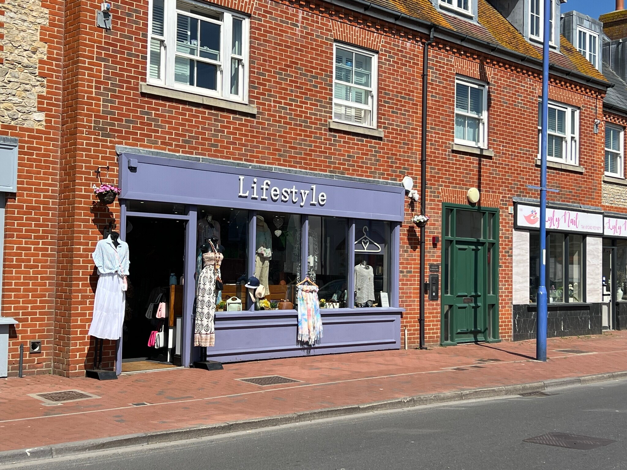 Ground Floor, 110 High St, Selsey à vendre Photo du bâtiment- Image 1 de 1