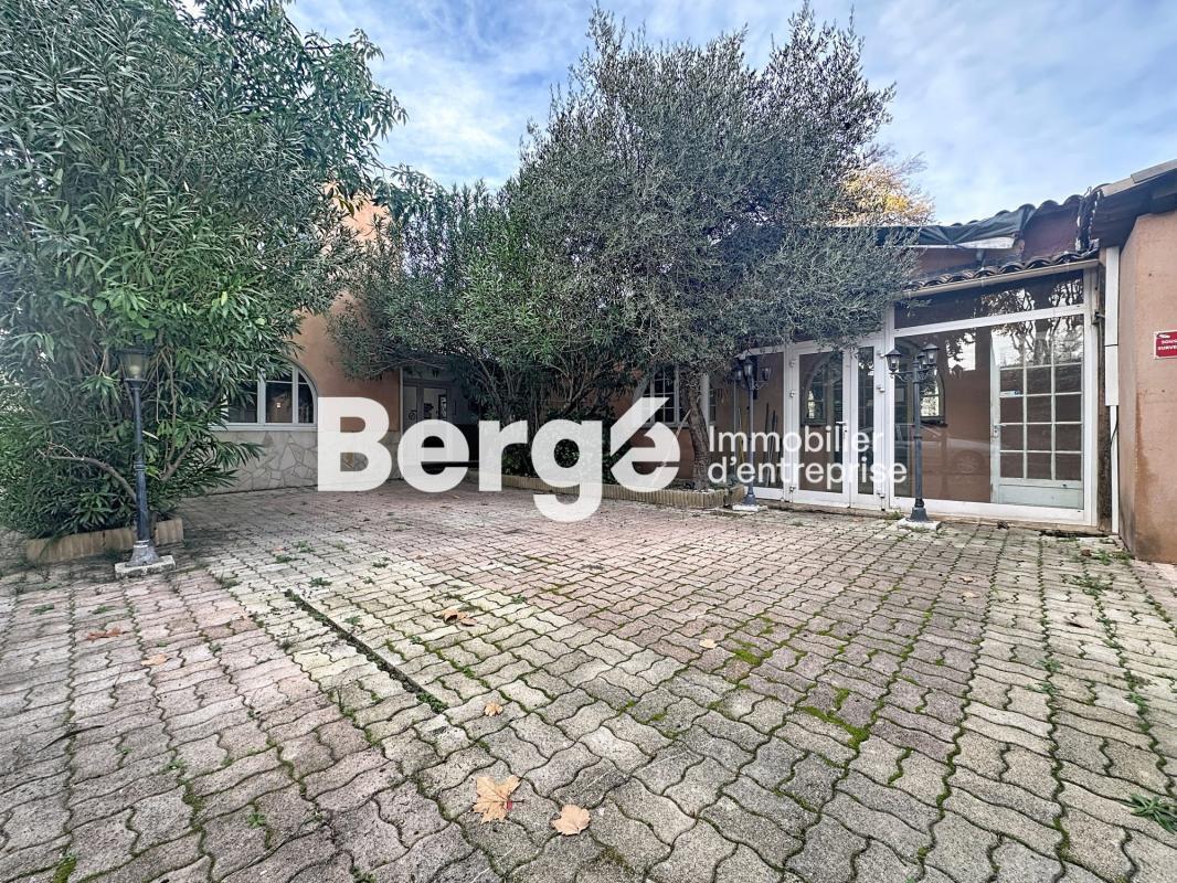 Retail in Cagnes-sur-Mer for sale Building Photo- Image 1 of 12