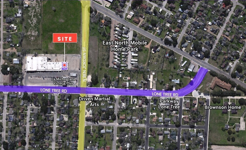 2105-2107 Lone Tree, Victoria, TX à louer - Photo du bâtiment - Image 3 de 9