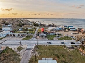 114 Grand Ave, Bacliff, TX for lease Aerial- Image 2 of 27