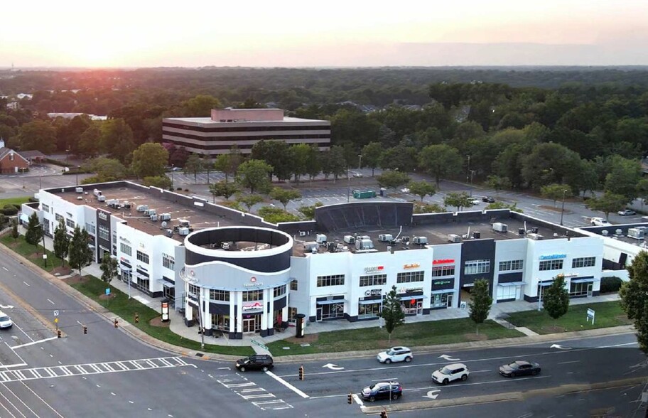 7510 Pineville-Matthews Rd, Charlotte, NC for lease - Building Photo - Image 1 of 4