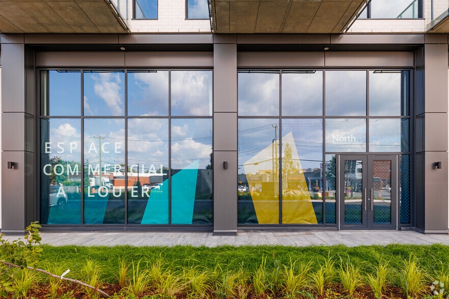 880 Av Carson, Dorval, QC à louer - Photo du bâtiment - Image 2 de 5