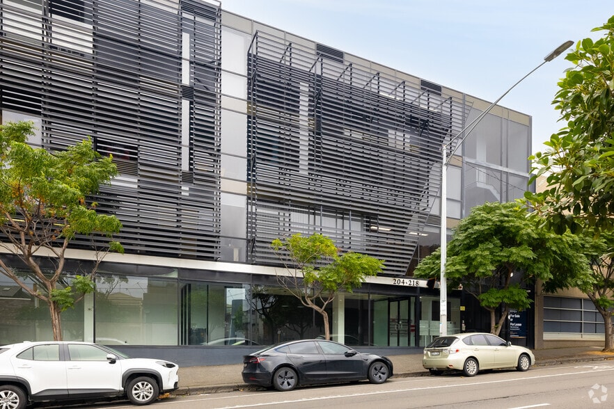 204-218 Dryburgh Street, North Melbourne for sale - Building Photo - Image 2 of 4