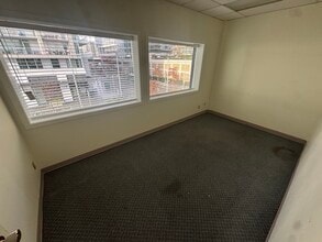 6411 Buswell Rd, Richmond, BC à louer Photo intérieure- Image 2 de 2