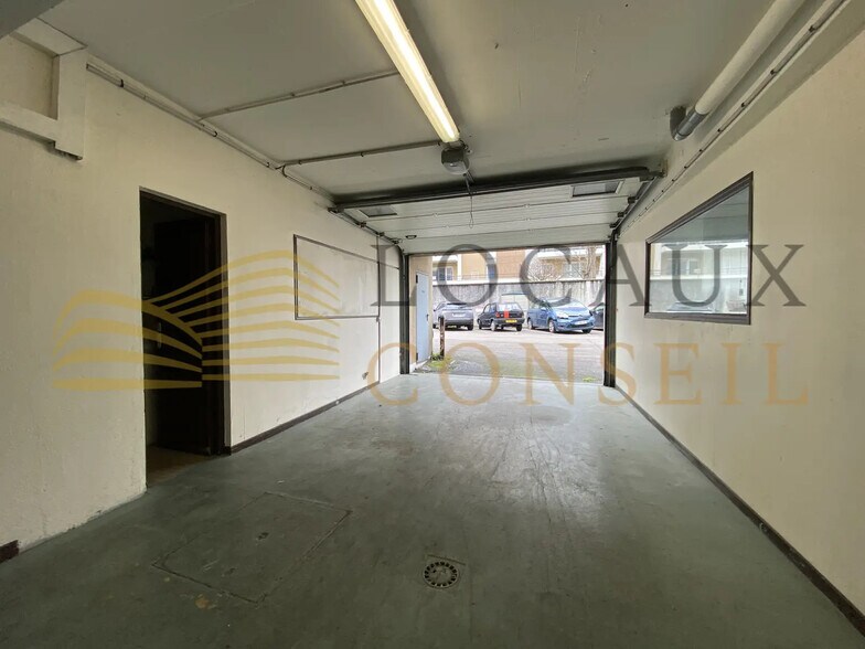 Flex in Argenteuil for lease - Interior Photo - Image 3 of 15