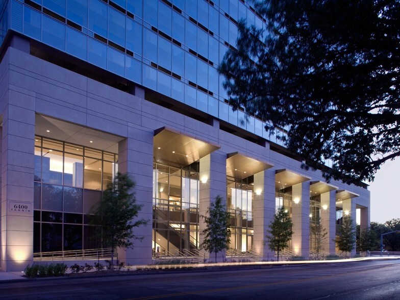 6400 Fannin St, Houston, TX à louer - Photo du bâtiment - Image 3 de 18