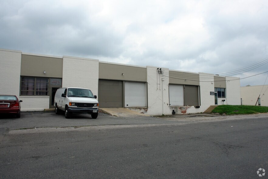 10714 Hanna St, Beltsville, MD à louer - Photo du bâtiment - Image 2 de 3