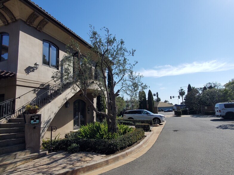 2753 Camino Capistrano, San Clemente, CA à louer - Photo du bâtiment - Image 2 de 10