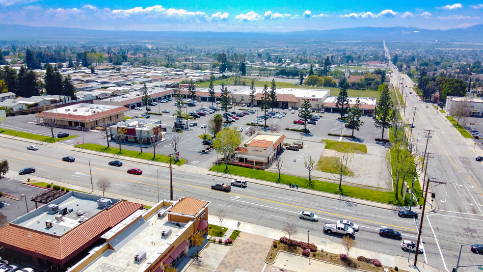 3605-3623 Highland Ave, Highland, CA for lease - Aerial - Image 3 of 11