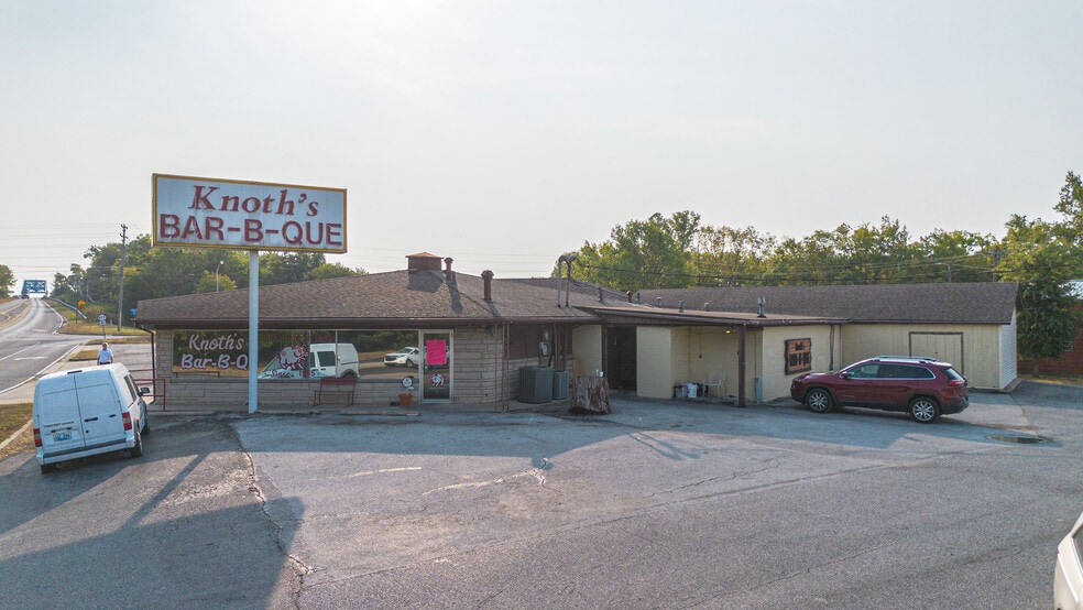 728 US Highway 62, Grand Rivers, KY for sale - Building Photo - Image 3 of 33