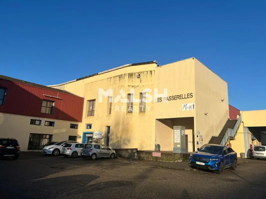 Office in Lyon for lease Building Photo- Image 1 of 5