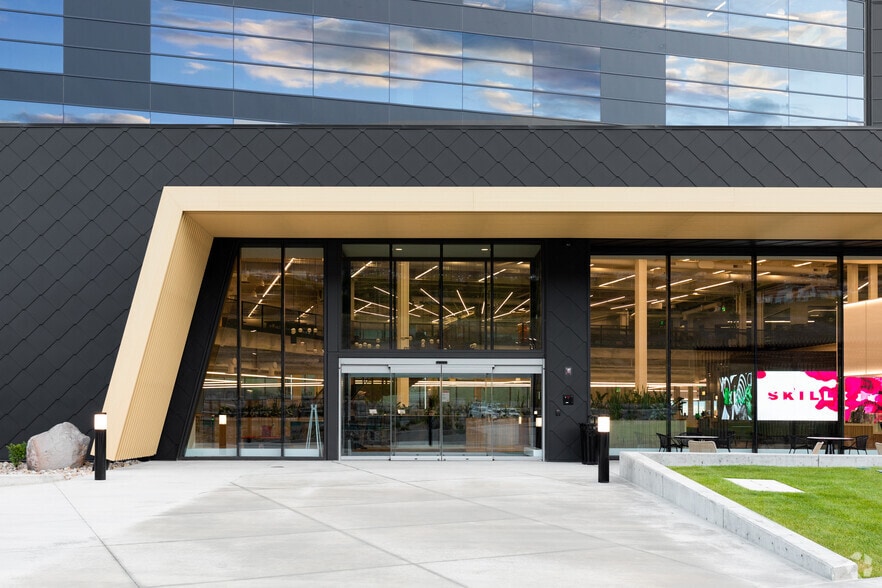 42 E Future Way, Draper, UT for lease - Building Photo - Image 2 of 10