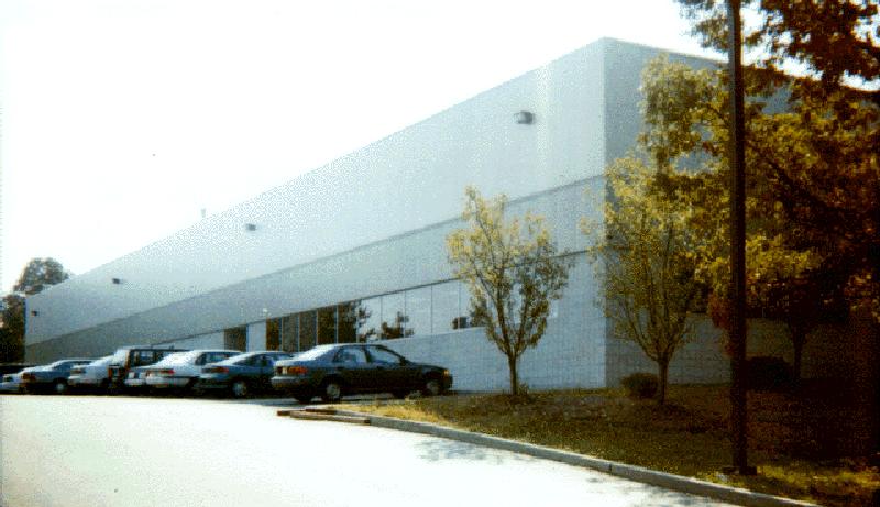 12 Elkins Rd, East Brunswick, NJ à vendre - Photo du bâtiment - Image 2 de 12