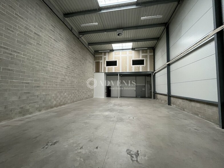 Flex dans Le Blanc-Mesnil à louer - Photo intérieure - Image 3 de 12