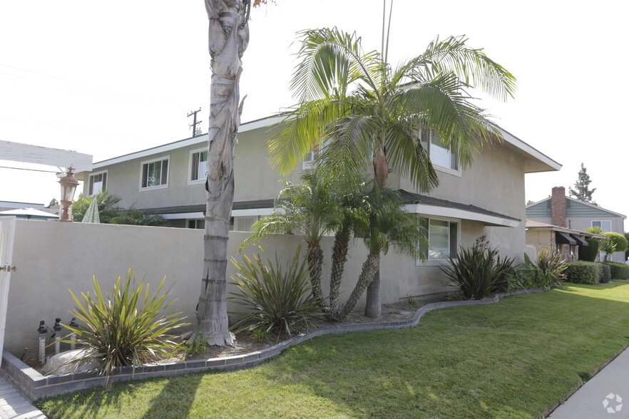 12132 Bailey St, Garden Grove, CA for sale - Building Photo - Image 2 of 4