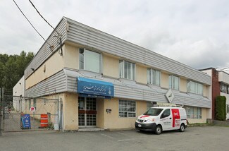 Plus de détails pour 347-353 Lynn Ave, North Vancouver District, BC - Bureau à louer
