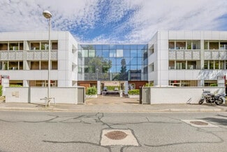 Plus de détails pour 2-4 Rue Colonel Chambonnet, Bron - Bureau à louer