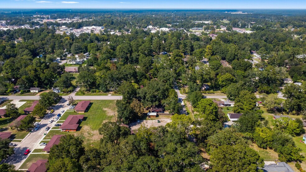 Denison Multifamily portefeuille de 1 propriétés à vendre sur LoopNet.ca - Photo du bâtiment - Image 3 de 46