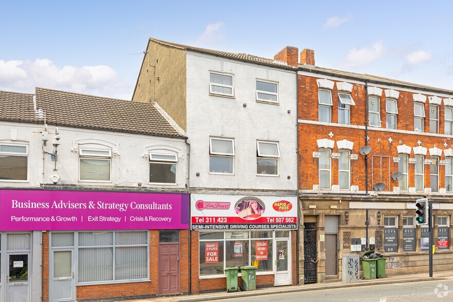 4 Freeman St, Grimsby for sale - Building Photo - Image 2 of 2