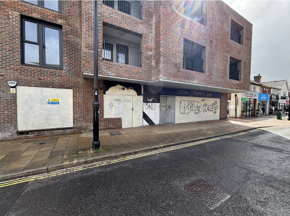 1 Market St, Eastleigh for lease Building Photo- Image 1 of 3