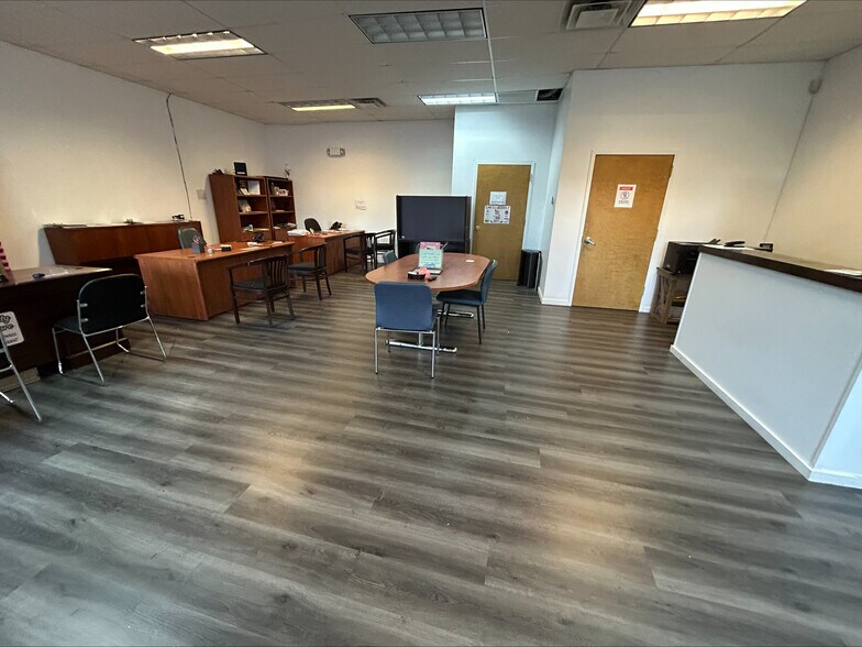 6 Bergen St, Hackensack, NJ for lease - Interior Photo - Image 2 of 6