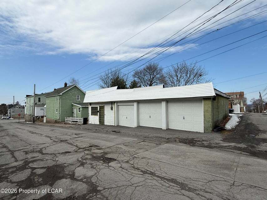 721-723 N Vine St portefeuille de 2 propriétés à vendre sur LoopNet.ca Photo principale- Image 1 de 49