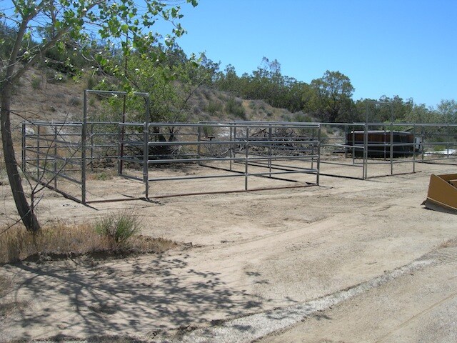 40500 Reed Valley Rd, Aguanga, CA à vendre - Photo du bâtiment - Image 2 de 8