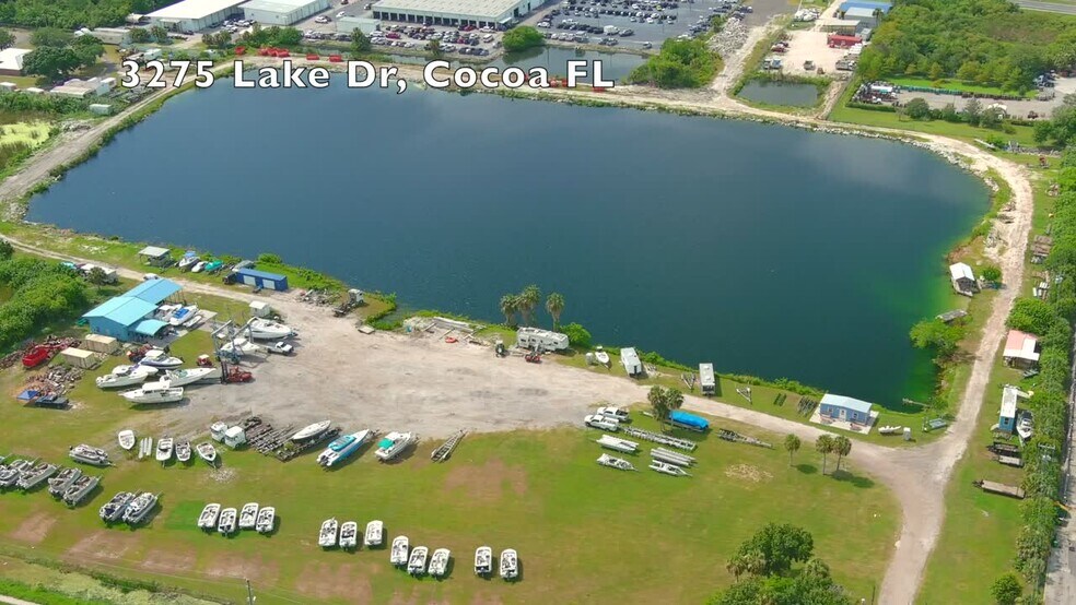 3275 Lake Dr, Cocoa, FL à vendre - Vidéo sur l’inscription commerciale - Image 2 de 15