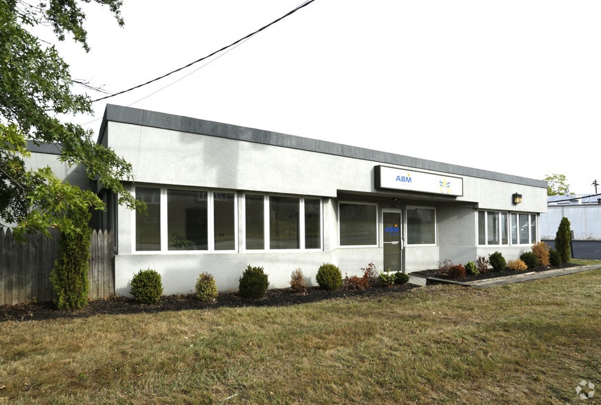 708 Colfax Ave, Kenilworth, NJ for lease - Building Photo - Image 2 of 2