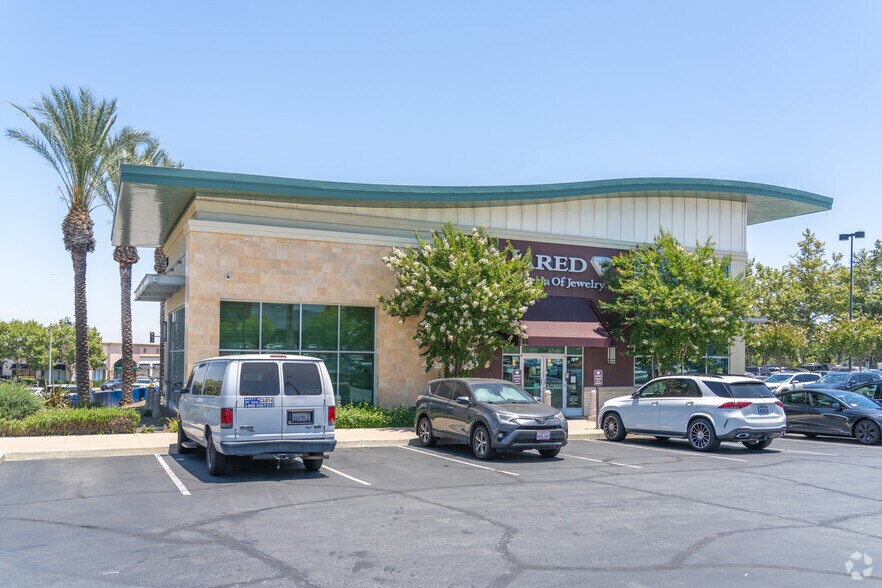 3585 Grand Ave, Chino Hills, CA for sale - Building Photo - Image 2 of 4