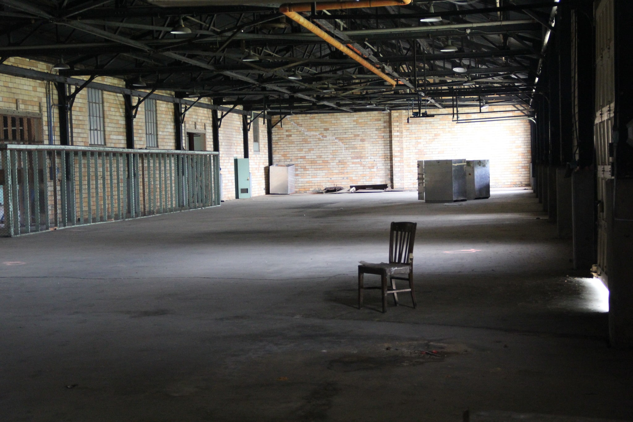 Area B, B-Line, Hooks, TX for lease Interior Photo- Image 1 of 4