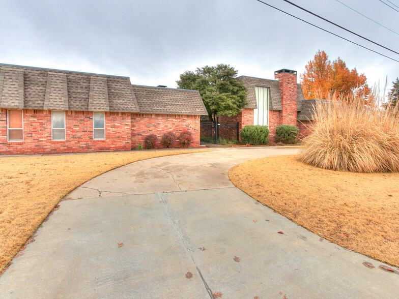 2601 NW 50th St, Oklahoma City, OK à vendre - Photo principale - Image 1 de 36