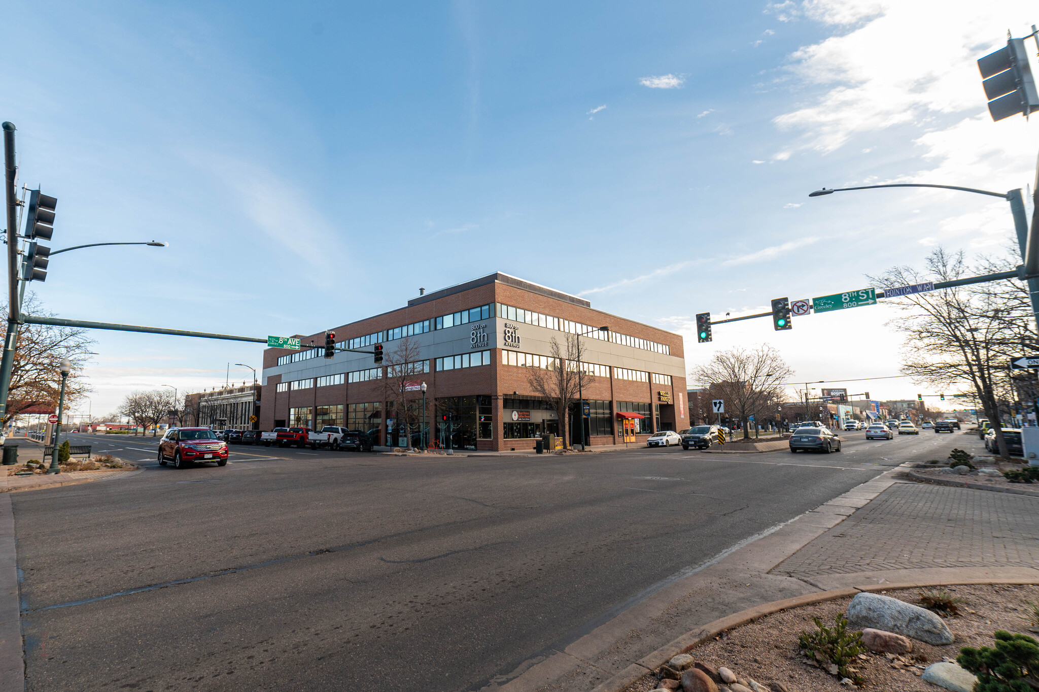 800 8th Ave, Greeley, CO à louer Photo du b timent- Image 1 de 5