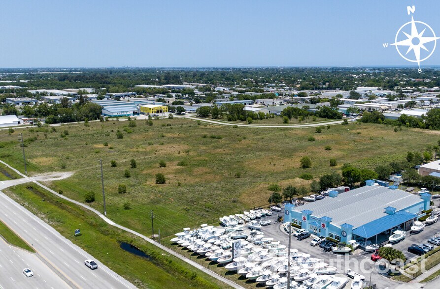 4501-4665 SE Federal Hwy, Stuart, FL à vendre - Photo du bâtiment - Image 2 de 7