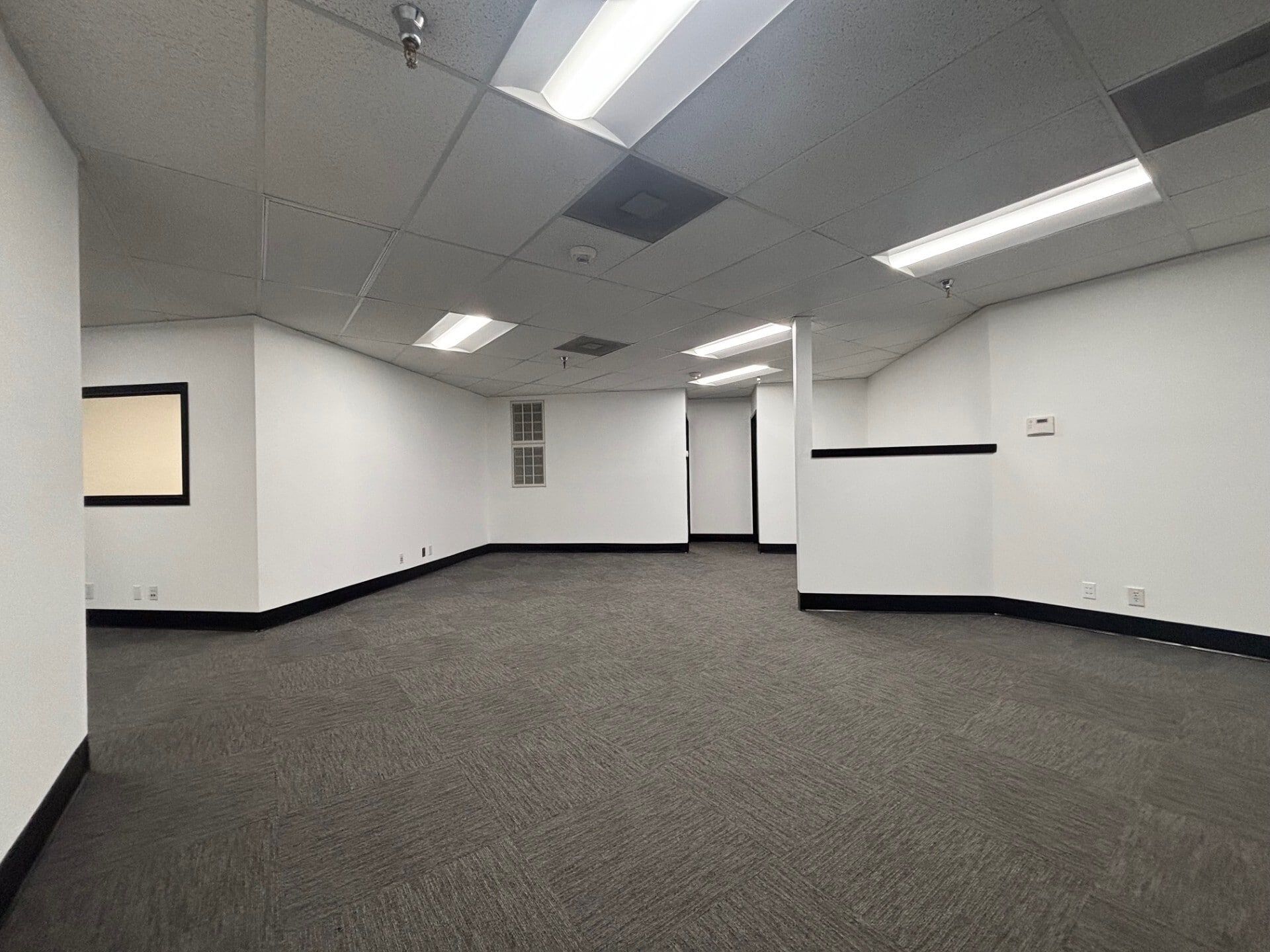 2080 E Flamingo Rd, Las Vegas, NV for lease Interior Photo- Image 1 of 8