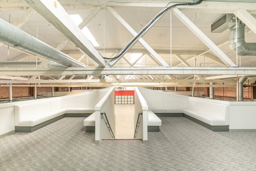 5903-5909 Christie Ave, Emeryville, CA à louer - Photo intérieure - Image 3 de 9