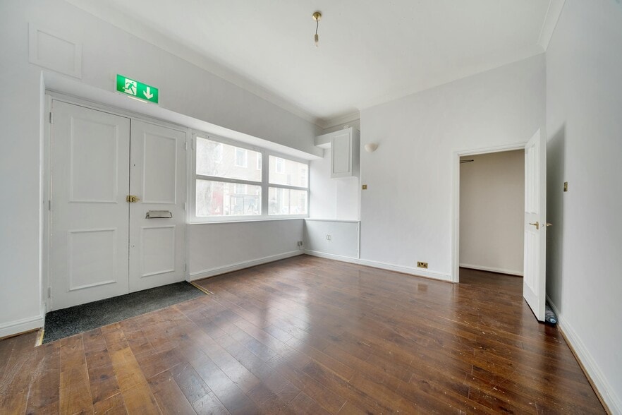 91 Goswell Rd, London for lease - Interior Photo - Image 3 of 6