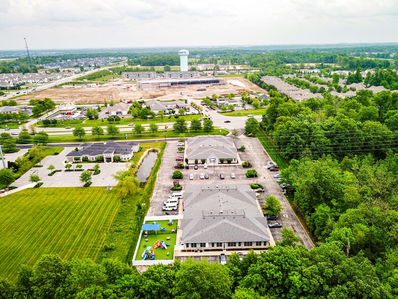 7560 Sawmill Pky, Powell, OH for sale - Aerial - Image 3 of 31