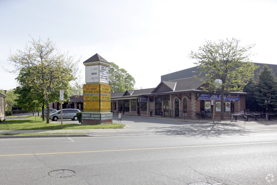 63 Queen St S, Mississauga, ON for lease - Primary Photo - Image 1 of 3