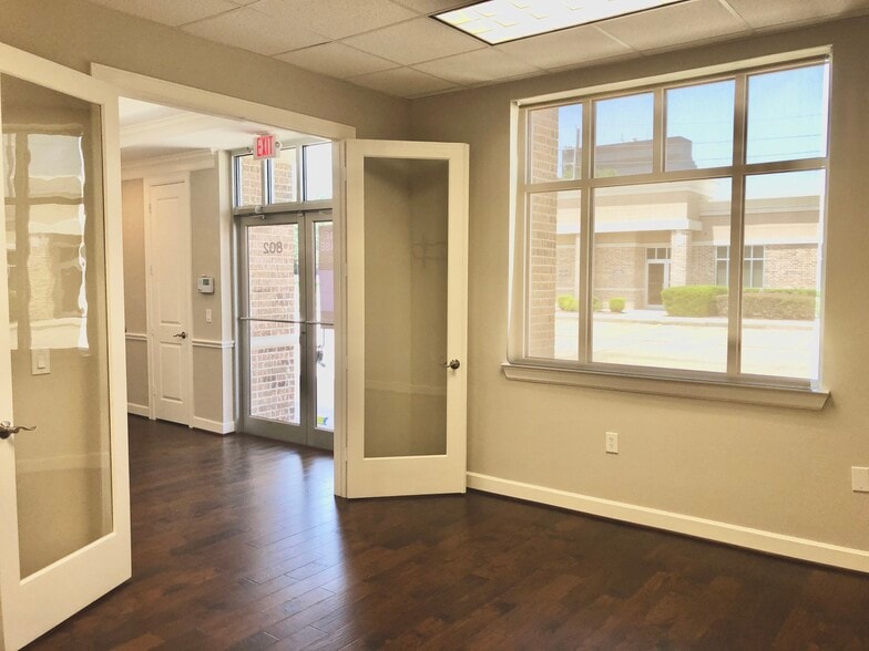 16000 Park Ten Pl, Houston, TX à vendre - Photo du bâtiment - Image 2 de 20