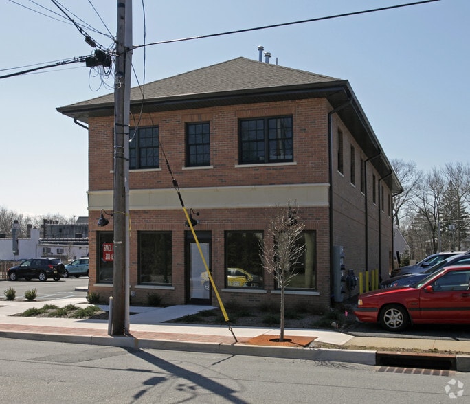 204 Warren Ave, Ho-Ho-Kus, NJ for lease - Building Photo - Image 3 of 9