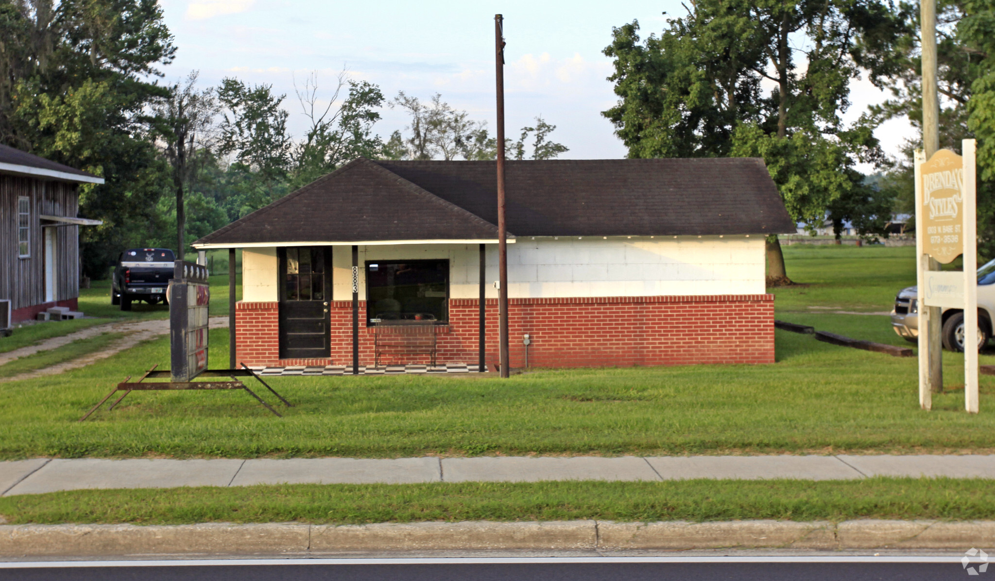 883 W Base St, Madison, FL for sale Primary Photo- Image 1 of 1