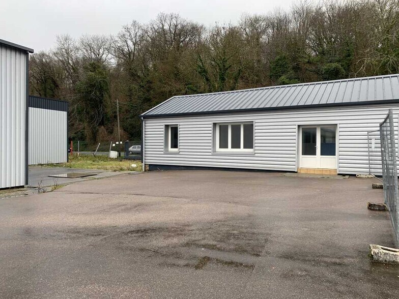 Flex dans Tancarville à louer - Photo du bâtiment - Image 2 de 2