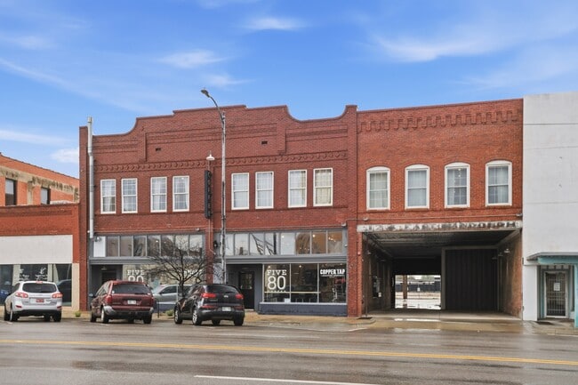 More details for 122 E Randolph Ave, Enid, OK - Retail for Sale