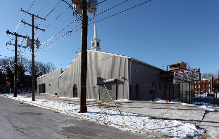 441 Chaplin St SE, Washington, DC à vendre - Photo du bâtiment - Image 2 de 13