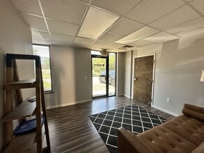 6020 Parkway North Dr, Cumming, GA for lease Interior Photo- Image 2 of 9