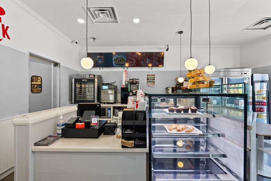 5466-5484 Wilshire Blvd, Los Angeles, CA à louer - Photo du bâtiment - Image 3 de 13