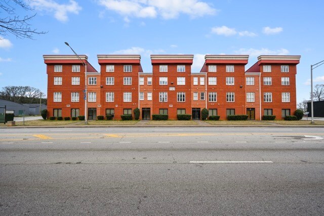 2465 Main St, Atlanta, GA à vendre Photo du bâtiment- Image 1 de 29