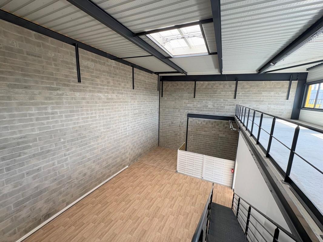 Rue Du Palatinat, Poissy for lease Interior Photo- Image 1 of 10